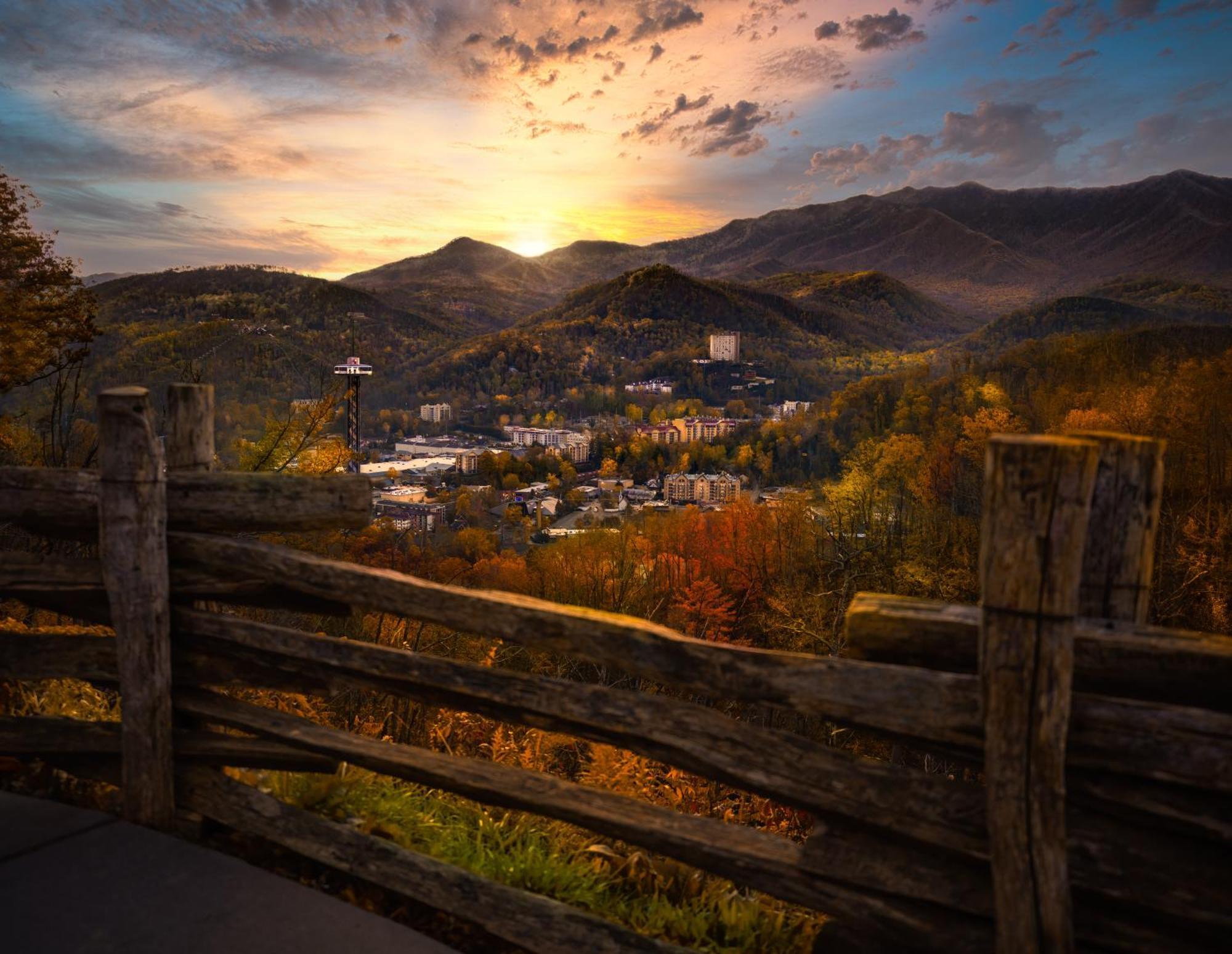 Majestic Splash- 8 Bedroom, Indoor Pool, Hot Tub, 1089 Free Tickets Each Paid Day, Dollywood Севьервилл Экстерьер фото