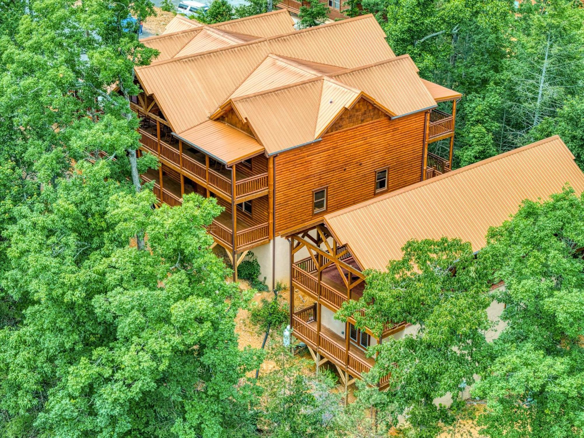 Majestic Splash- 8 Bedroom, Indoor Pool, Hot Tub, 1089 Free Tickets Each Paid Day, Dollywood Севьервилл Экстерьер фото
